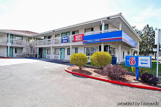 里诺机场6号汽车旅馆 - 斯帕克斯 外观 照片